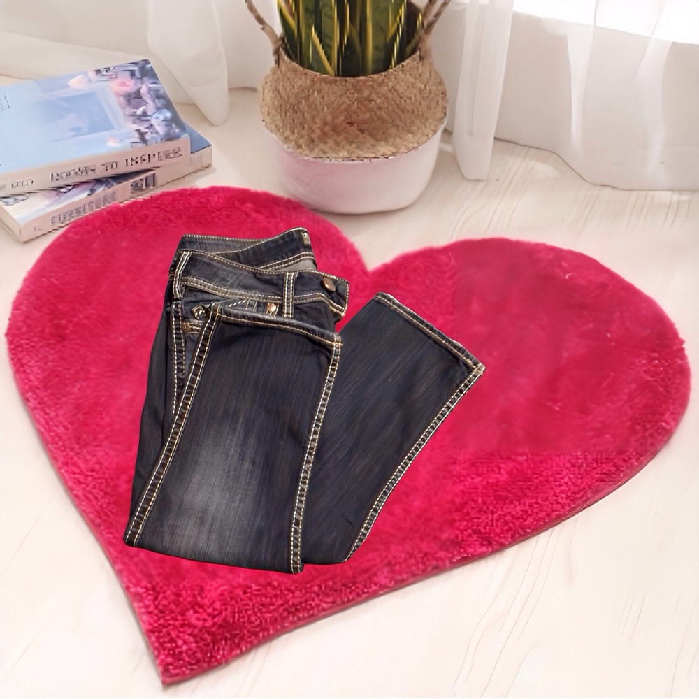 Silver Jeans McKenzie Flap Capri Jeans